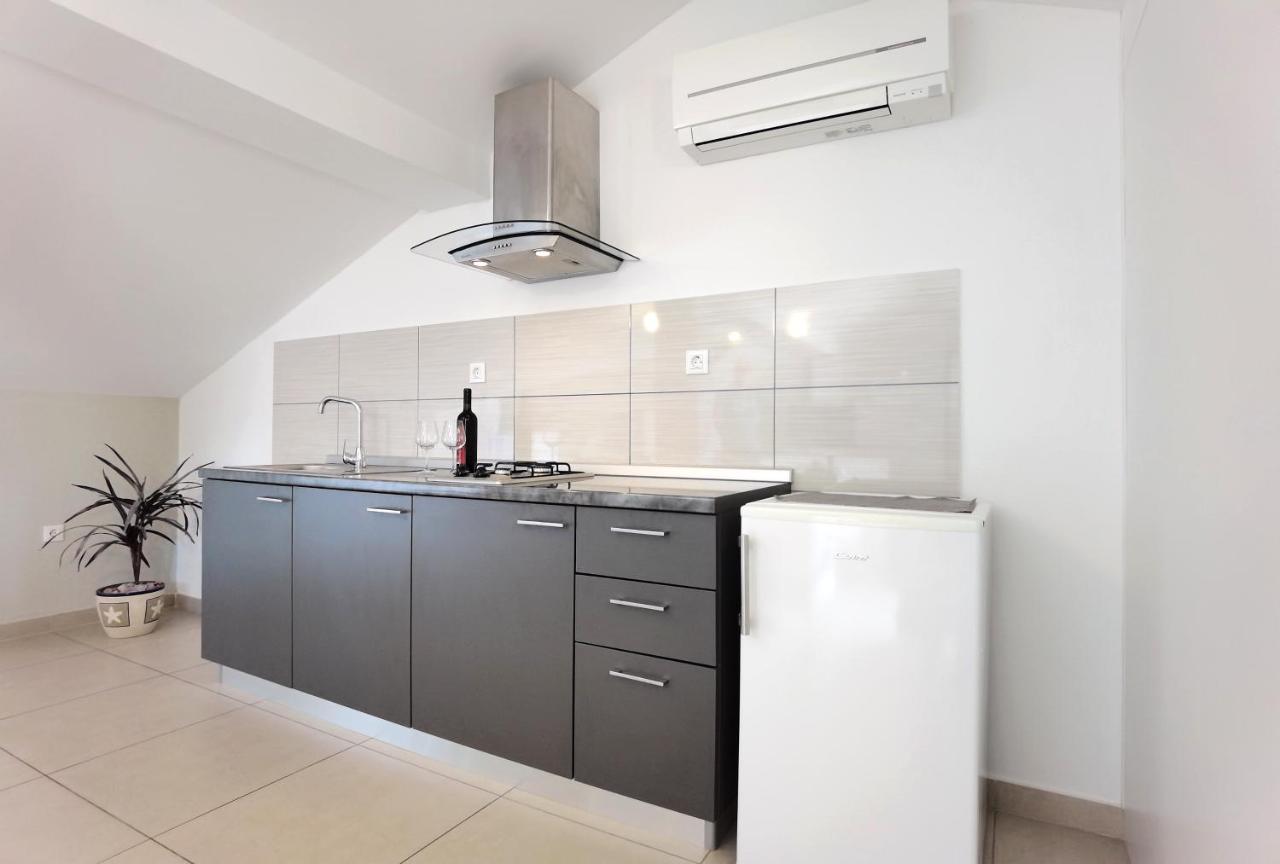 Apartments Ella Šibenik Eksteriør bilde