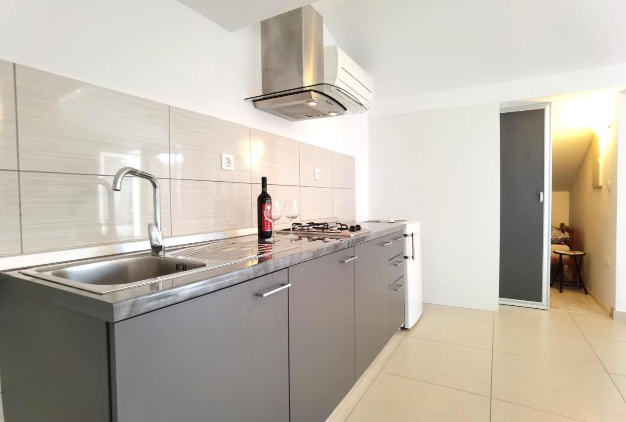 Apartments Ella Šibenik Eksteriør bilde